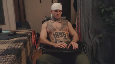 Snapshot of bulatov_x chatting on February 14, 10:15 pm Dmitriy  online show from February 14, 10:15 pm