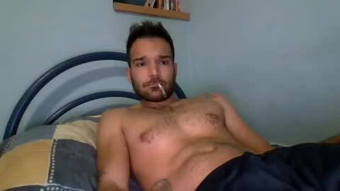 Snapshot of bullboy9292 chatting on January 6, 9:22 pm Bullboy9292 online show from January 6, 9:22 pm