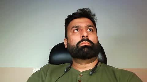 Hairy Arabian online show from February 4, 7:00 pm