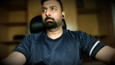 Hairy Arabian online show from September 27, 4:32 am