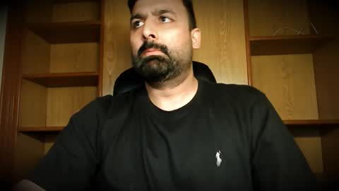 Hairy Arabian online show from October 8, 4:50 am