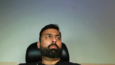 Hairy Arabian online show from February 19, 7:05 pm