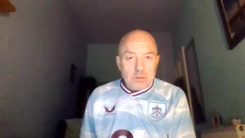 burnleyguy1977 online show from July 3, 2:50 am