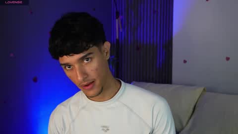 Buster independent model online show from February 26, 8:04 am