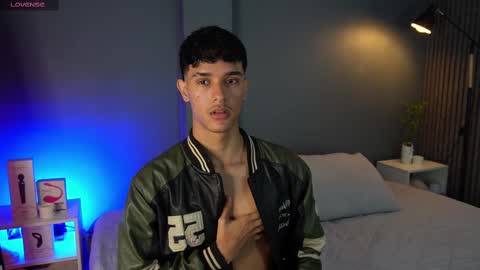 Buster independent model online show from March 1, 11:28 am