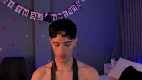 Buster independent model online show from February 14, 8:10 am