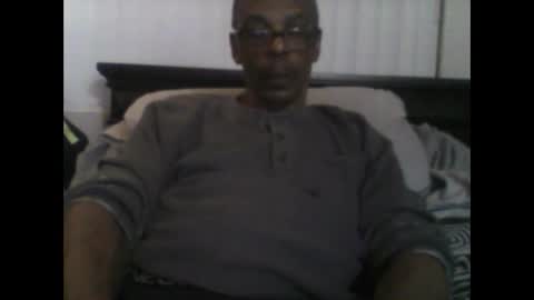 Busturgutzgd1 online show from December 13, 3:16 am