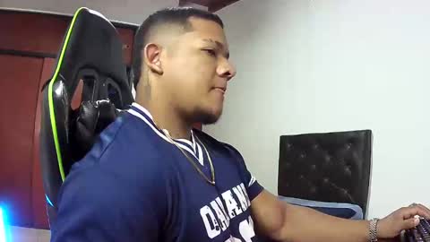 caballerozodi online show from November 12, 6:24 pm