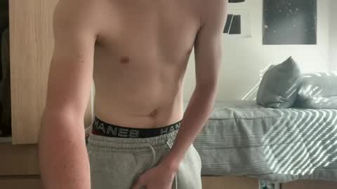 calebbanksof22 online show from July 16, 11:56 pm