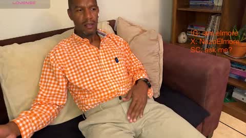 My name is Robert  Dont be shysay hi I love to chat. For requests or dirty talk please use tips  online show from March 26, 4:49 am