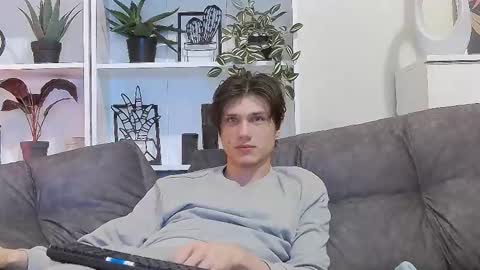 Snapshot of calvin_cay chatting on March 12, 7:59 pm Calvin online show from March 12, 7:59 pm