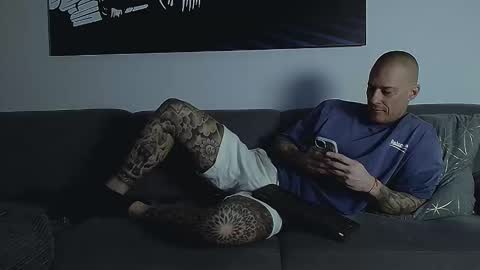 Calvin  online show from November 25, 10:56 pm