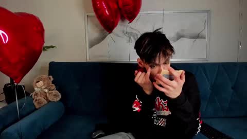 Calvin Owens online show from February 13, 4:22 am