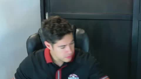 camara110 online show from September 29, 9:54 pm