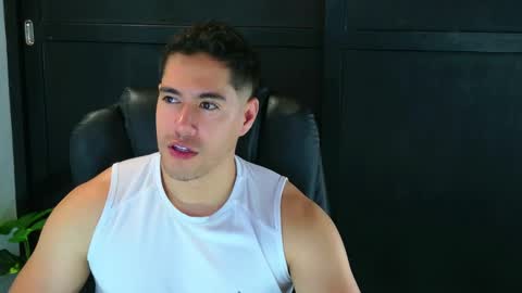 camara110 online show from February 27, 8:09 pm