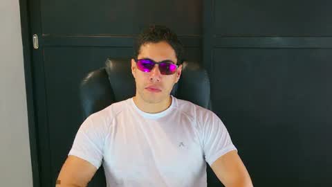 camara110 online show from January 26, 9:51 pm