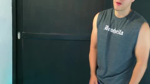 camara110 online show from February 15, 6:33 pm