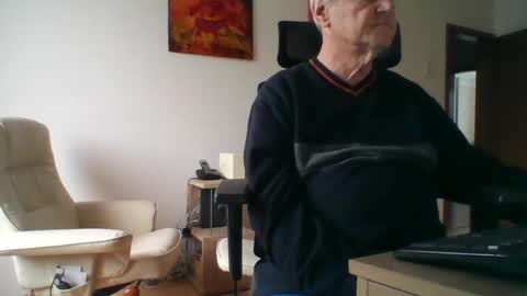 Snapshot of camcologne chatting on January 9, 12:09 pm camcologne online show from January 9, 12:09 pm