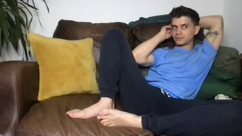 CamDoAttitude online show from July 31, 9:57 pm