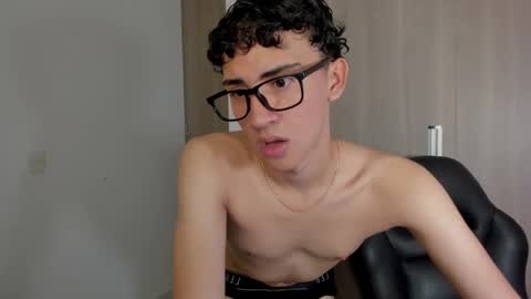 camiboy666 online show from December 21, 11:57 pm