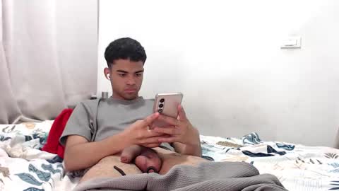 camillo_beischel_ online show from January 11, 7:39 pm