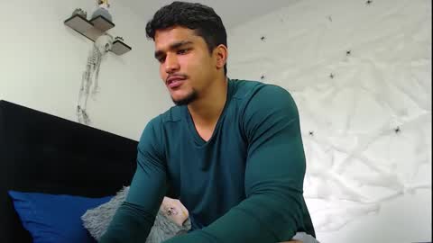 Snapshot of camilo_contre21 chatting on October 23, 7:17 pm camilo_contre21 online show from October 23, 7:17 pm
