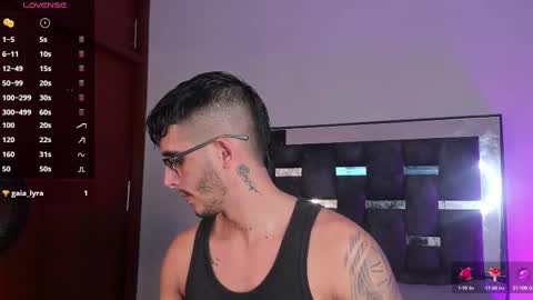 Snapshot of camilo_ospina_ chatting on February 26, 2:59 am   INDEPENDENT MODEL online show from February 26, 2:59 am