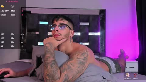 Snapshot of camilo_ospina_ chatting on February 27, 3:58 am   INDEPENDENT MODEL online show from February 27, 3:58 am