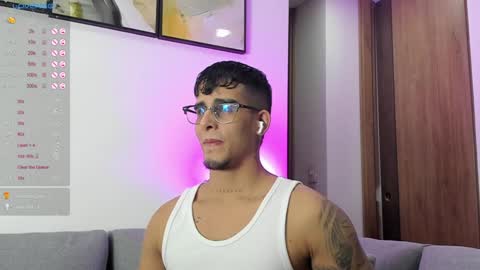 Snapshot of camilo_ospina_ chatting on January 24, 3:54 am   INDEPENDENT MODEL online show from January 24, 3:54 am