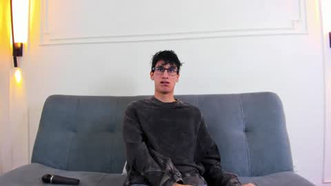 Camilo online show from April 8, 3:29 am