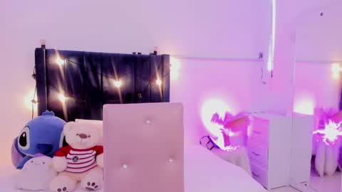 CamiloDoumit online show from February 3, 2:13 pm