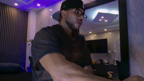 Camilo Watson online show from April 11, 2:08 am