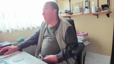 Snapshot of cammee chatting on October 11, 10:19 am Cammee online show from October 11, 10:19 am