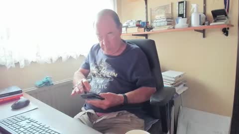 Snapshot of cammee chatting on September 13, 7:42 am Cammee online show from September 13, 7:42 am