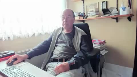 Snapshot of cammee chatting on October 30, 10:49 am Cammee online show from October 30, 10:49 am