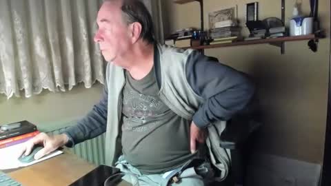 Snapshot of cammee chatting on October 27, 8:44 pm Cammee online show from October 27, 8:44 pm