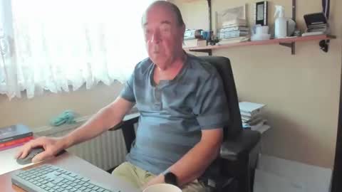 Snapshot of cammee chatting on September 27, 7:39 am Cammee online show from September 27, 7:39 am