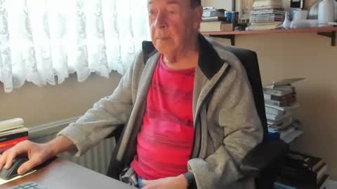 Snapshot of cammee chatting on February 21, 7:55 am Cammee online show from February 21, 7:55 am