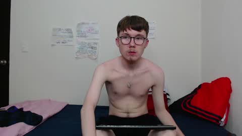 Snapshot of cammykev chatting on September 14, 7:54 am       online show from September 14, 7:54 am