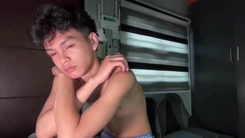 Snapshot of camwithethan chatting on September 30, 10:02 pm Ethan online show from September 30, 10:02 pm