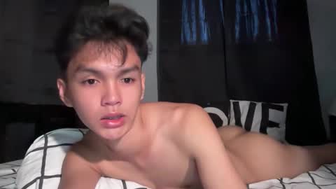 Snapshot of camwithethan chatting on October 12, 4:39 am Ethan online show from October 12, 4:39 am