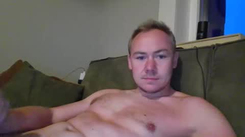 candy_boy_xoxo online show from June 6, 8:15 pm