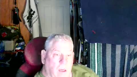 canoelicker69 online show from November 9, 4:44 pm