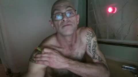 Snapshot of cantknockittillitryit chatting on October 16, 10:56 am Remy online show from October 16, 10:56 am