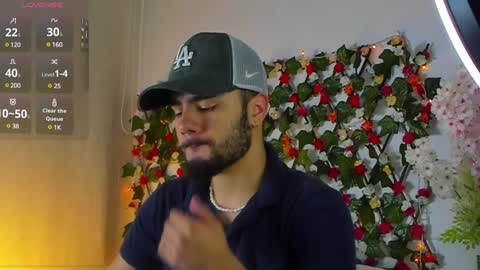 caprywilliams online show from December 19, 12:56 pm