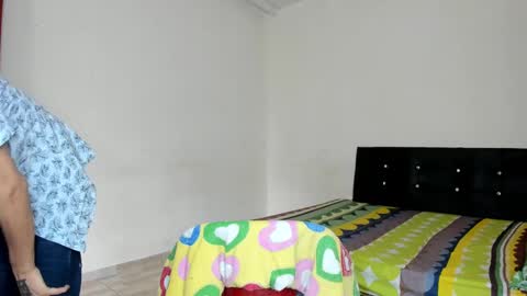 Snapshot of cardrey05 chatting on February 28, 1:47 pm Carlos and Cristian  online show from February 28, 1:47 pm