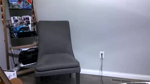 Caressluving online show from December 11, 2:32 am