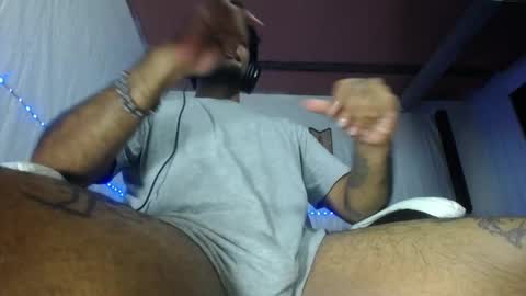 carlo yates  thx for help me to reach 100 thumps up online show from May 31, 2:49 pm