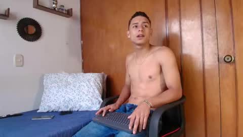 carloz_perez online show from October 16, 12:46 pm