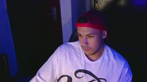      online show from December 5, 4:09 am